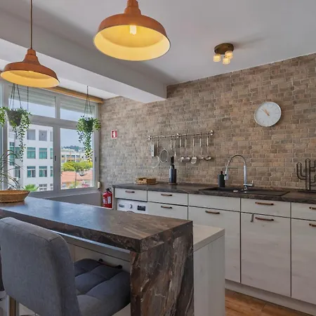 Seaside Flat In By Lovelystay *