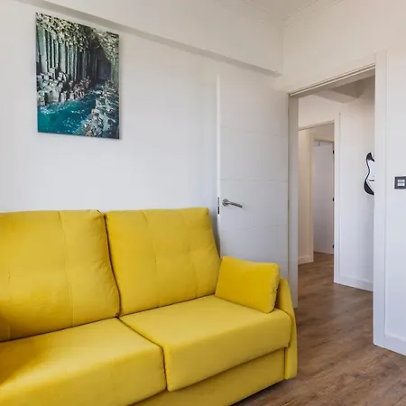 דירה Seaside Flat In By Lovelystay *