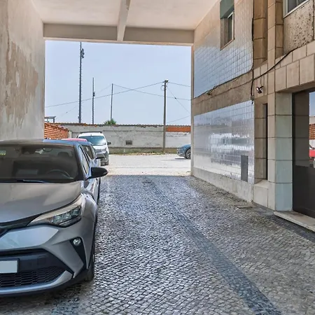 דירה Seaside Flat In By Lovelystay