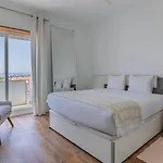 Seaside Flat In By Lovelystay Costa da Caparica
