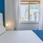 Seaside Flat In By Lovelystay Costa da Caparica