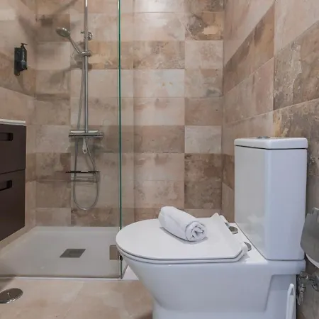Seaside Flat In By Lovelystay Costa de Caparica