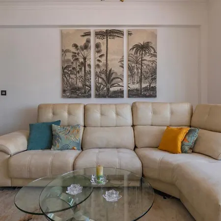 Apartman Seaside Flat In By Lovelystay Costa de Caparica