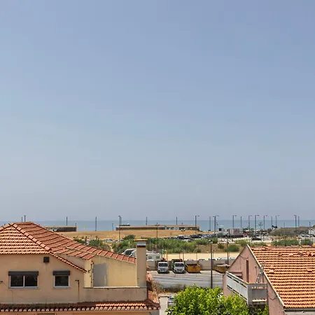 Seaside Flat In By Lovelystay Apartman Costa de Caparica