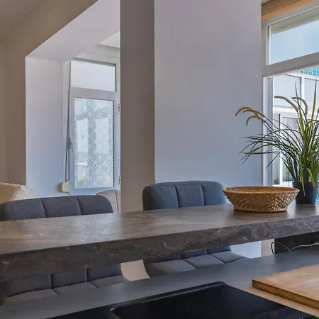 Seaside Flat In By Lovelystay