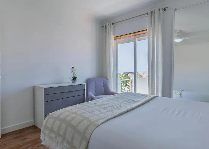 Διαμέρισμα Seaside Flat In By Lovelystay *