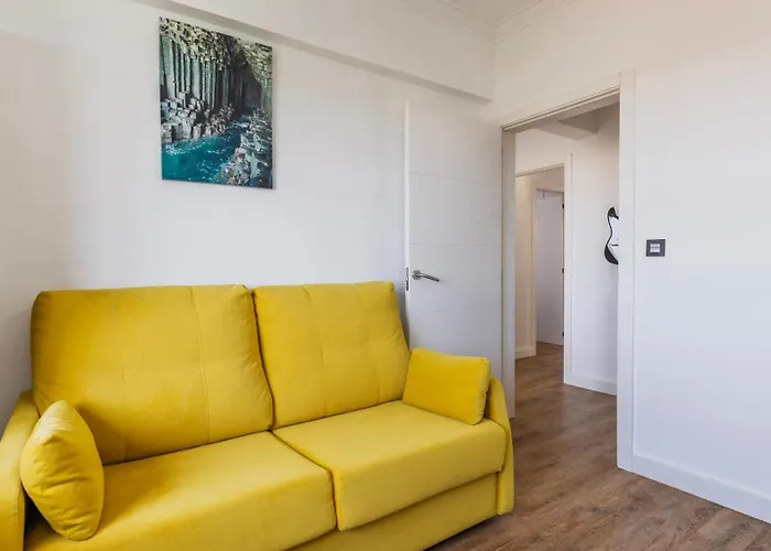 Διαμέρισμα Seaside Flat In By Lovelystay *