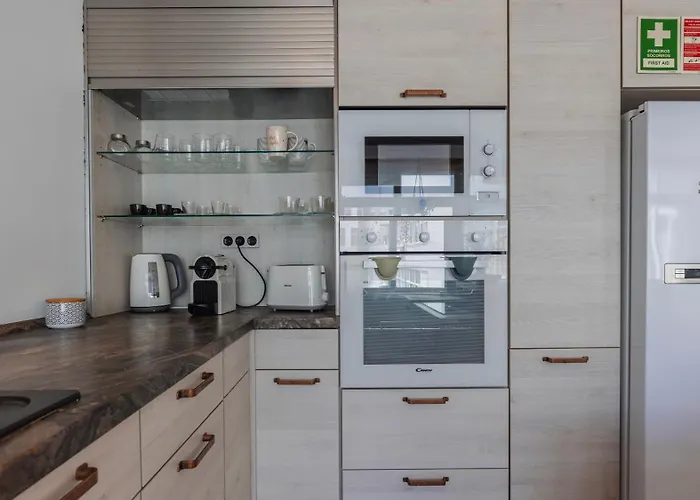 Seaside Flat In By Lovelystay