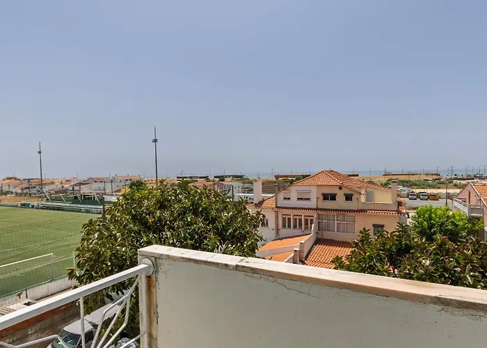 Seaside Flat In By Lovelystay Διαμέρισμα *